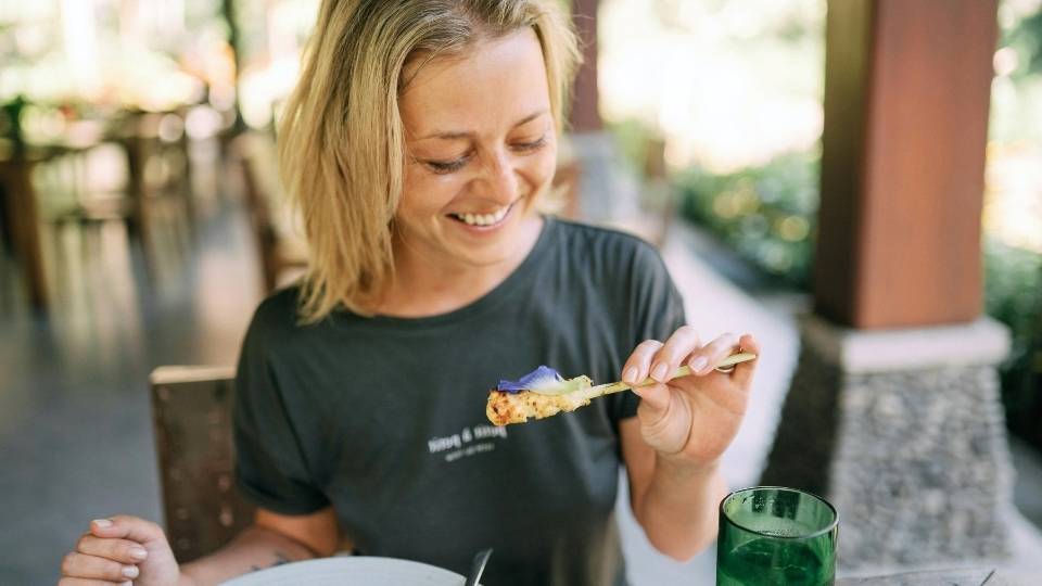 eating disorders can make it difficult to maintain health and a proper diet.
