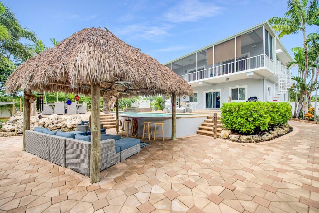 Arrival view of Kinder in the Keys residential treatment center
