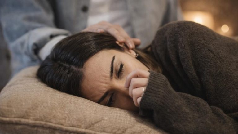 What Causes Depression? A Complete Guide to Symptoms, Risk Factors, and Treatment